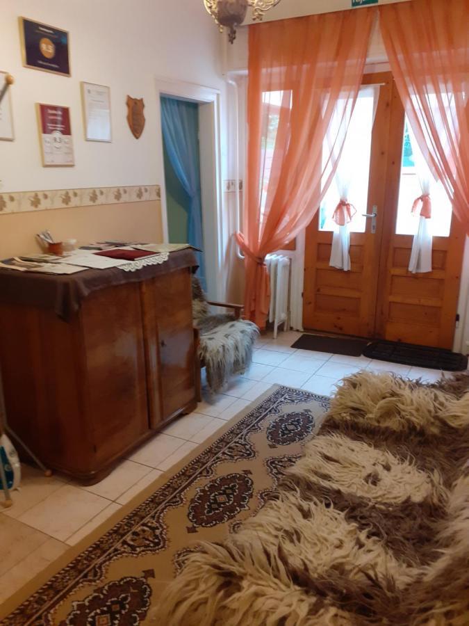 Var-Lak Vendeghaz Szendro Екстериор снимка